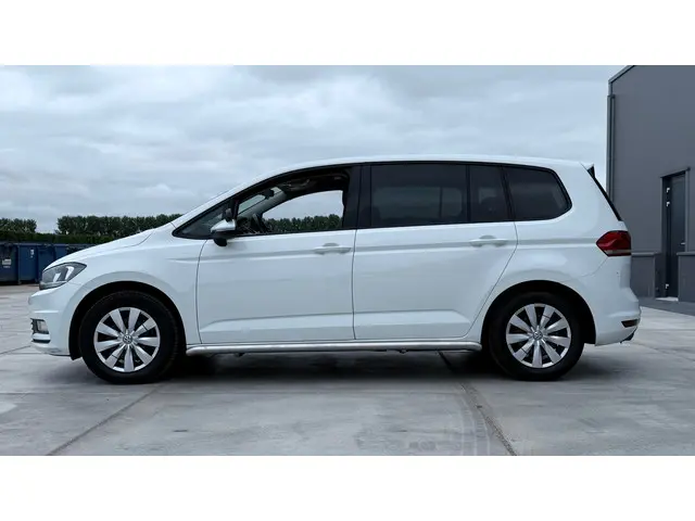 Volkswagen Touran 2.0 TDI SCR Comfortline 2016 Diesel 26