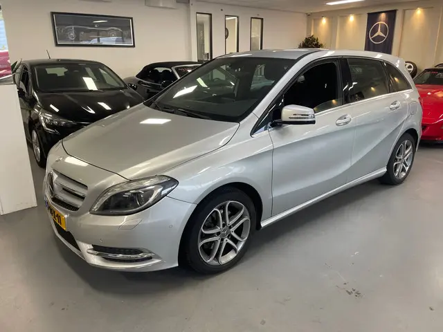 Mercedes-Benz B-Klasse 180 Ambition 2014 Benzine 2