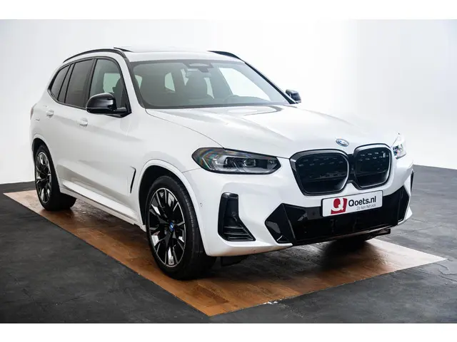 BMW iX3 High Executive 80 kWh 2022 Elektrisch 22