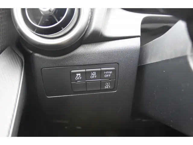 Mazda 2 1.5 Skyact-G Style Select 2020 Benzine 18