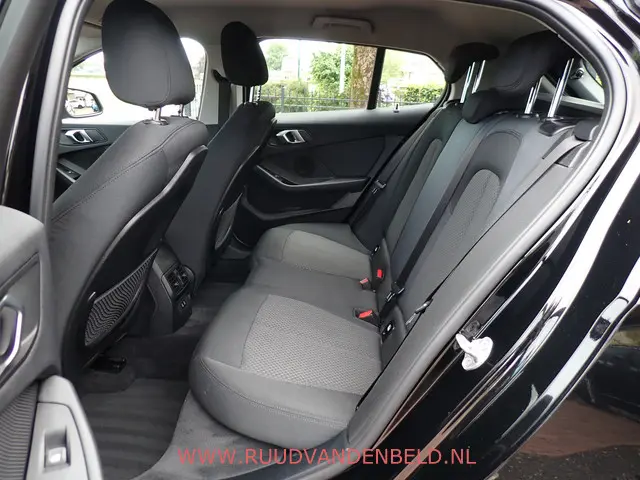 BMW 1 Serie 118i 2021 Benzine 9
