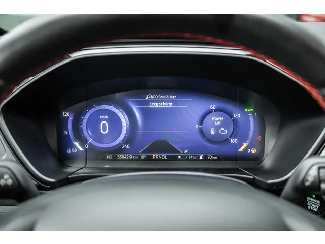 Ford Kuga 2.5 PHEV ST-Line 2023 Hybride Benzine 11