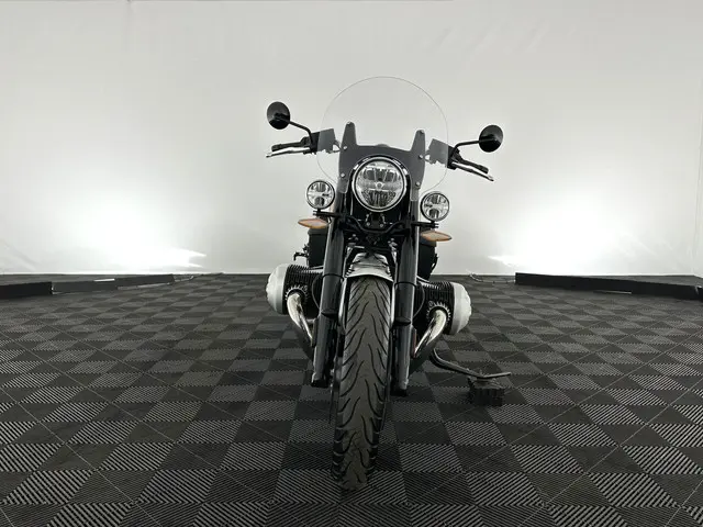 BMW R18 2