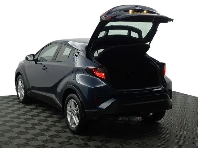 Toyota C-HR 1.8 Hybrid Active Aut- 2023 Hybride Benzine 26