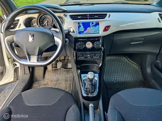 Citroën DS3 1.2 VTi So Chic 2013 Benzine 9