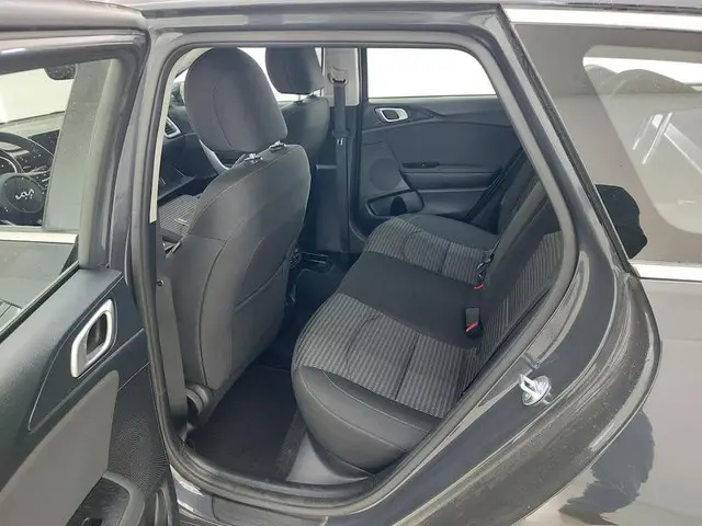 Kia Ceed Sportswagon 1.0 T-GDI DYNAMICLINE 2024 Benzine 6