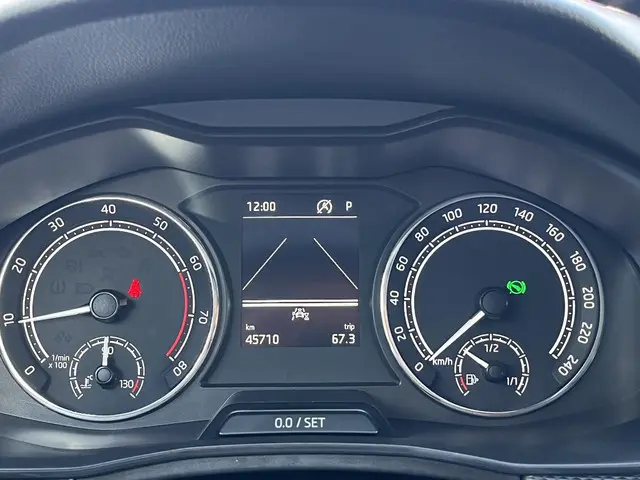 Škoda Kamiq 1.0 TSi DSG Ambition 2021 Benzine 18