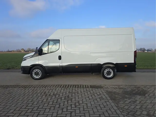 Iveco Daily 35S14V 2.3 352L H2 2024 Diesel 2