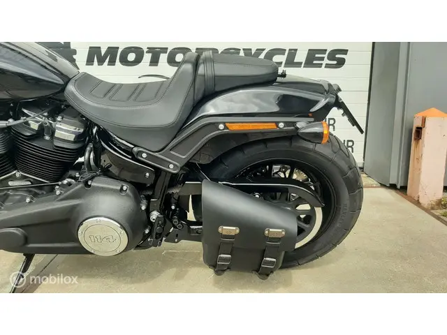 Harley-Davidson FXFBS 114 Softail Fat Bob 2021 Benzine 10