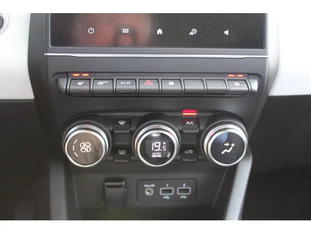 Renault Clio 1.0 TCe 90 Evolution 2023 Benzine 12