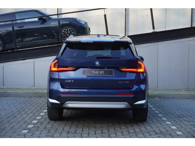 BMW iX1 eDrive20 2026 Elektrisch 5