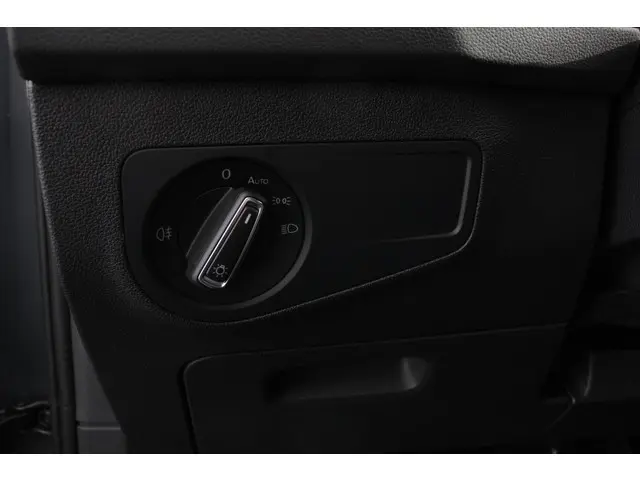 Volkswagen Tiguan 1.5 TSI DSG Active 2023 Benzine 12