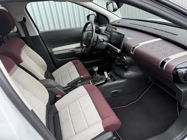 Citroën C4 Cactus 1.2 PureTech Shine 2018 Benzine 20