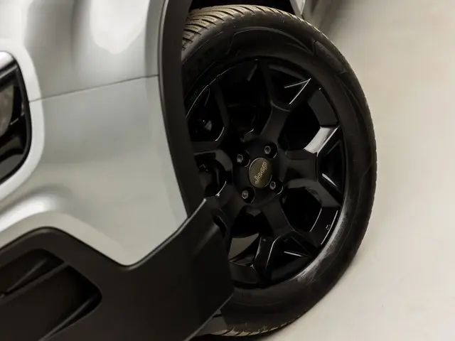 Jeep Avenger 1.2 Altitude Sport 2023 Benzine 17