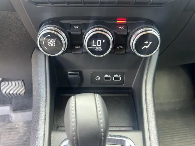 Mitsubishi ASX 1.3 DI-T 7DCT First Edition 2024 Benzine 16