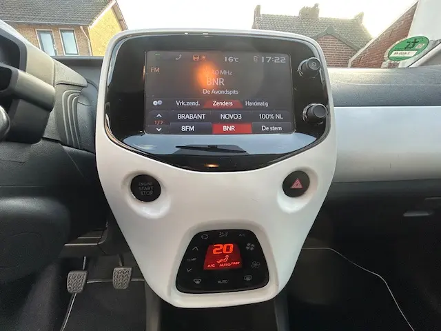 Peugeot 108 1.0 e-VTi Première Top 2014 Benzine 9