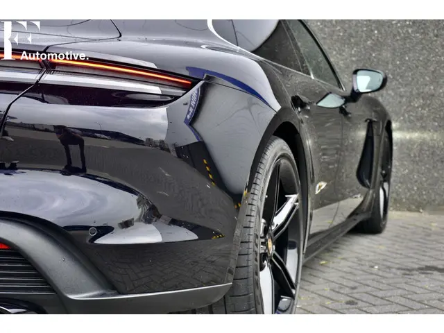 Porsche Taycan Turbo |ACC|PANO|BOSE|BTW Auto 2021 Elektrisch 12
