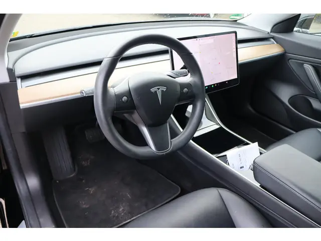 Tesla Model 3 Long Range RWD 75 kWh 2019 Elektrisch 6