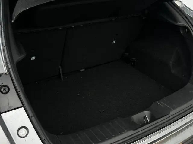 Nissan Juke 1.6 Hybrid N-Design 2024 Hybride Benzine 12