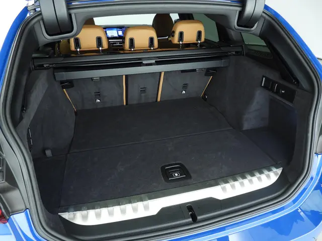 BMW 3 Serie Touring 330e 2024 Hybride Benzine 9