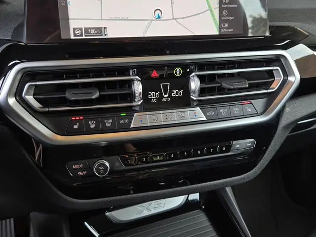 BMW X3 xDrive30e 2022 Hybride Benzine 25