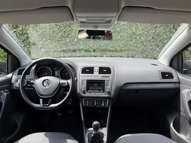 Volkswagen Polo 1.2 TSI Comfortline 2014 Benzine 2