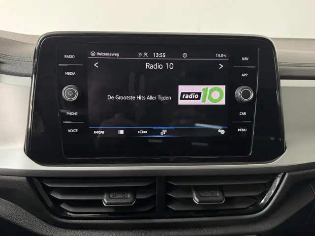 Volkswagen T-Roc 1.0 TSI Life 2023 Benzine 35