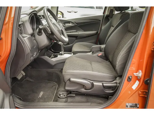 Honda Jazz 1.3i VTEC TREND 2017 Benzine 30