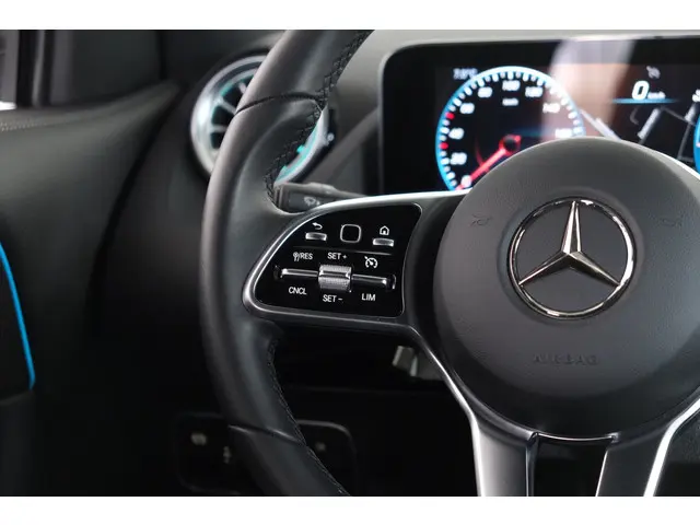 Mercedes-Benz EQA 250 Business 67 kWh 2022 Elektrisch 15