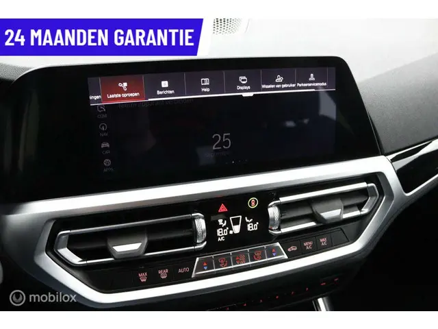 BMW 3 Serie Touring 320i High Executive 2020 Benzine 39