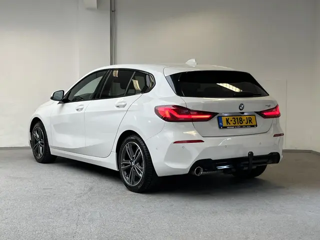 BMW 1 Serie 118i Sport Line 2021 Benzine 9