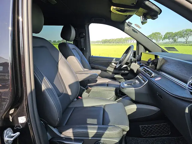 Mercedes-Benz V-Klasse 300 CDI 2024 Diesel 7