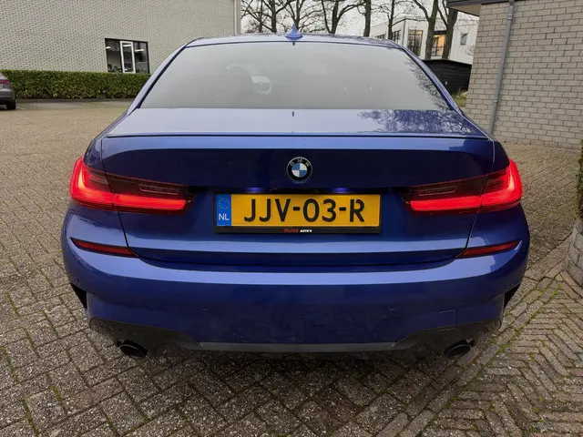 BMW 3 Serie 318i M Sportpakket 2021 Benzine 6