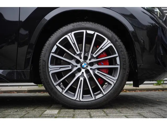 BMW X1 xDrive23i 2025 Benzine 6
