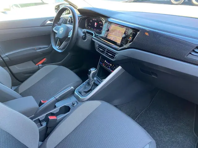 Volkswagen Polo 1.0 TSI Life Business 2024 Benzine 9