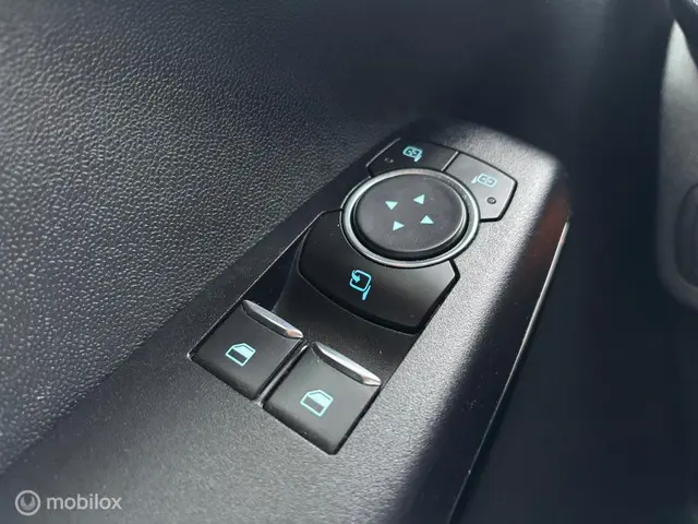 Ford Fiesta 1.1 Trend|NAVI|PDC|CRUISE|AIRCO 2017 Benzine 21