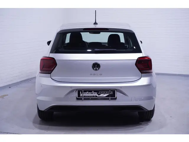 Volkswagen Polo 1.0 TSI Comfortline 2021 Benzine 8