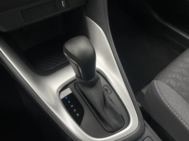 Toyota Yaris 1.5 Hybrid Active 2023 Hybride Benzine 14