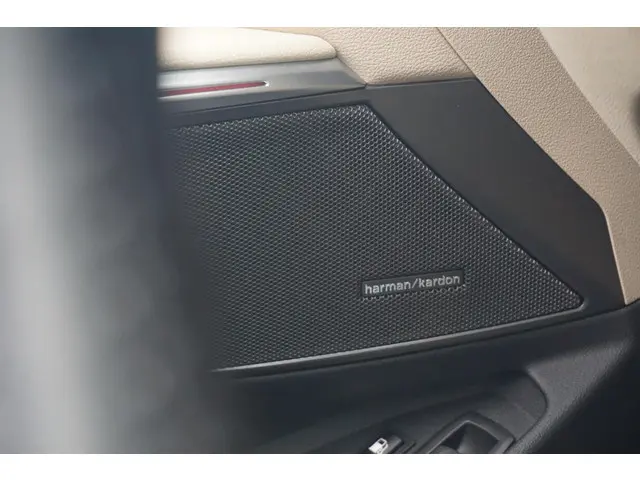 BMW 3 Serie Touring 330e xDrive 2022 Hybride Benzine 19