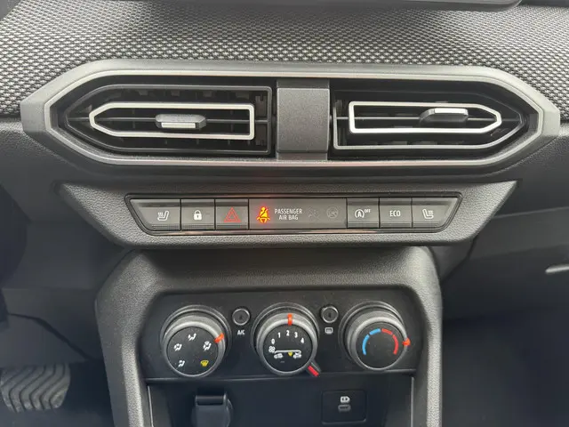 Dacia Sandero 1.0 TCe 90 Journey Automaat!! 2025 Benzine 14