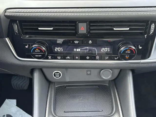 Nissan QASHQAI 1.3 MHEV Xtronic N-Connecta 2025 Benzine 24