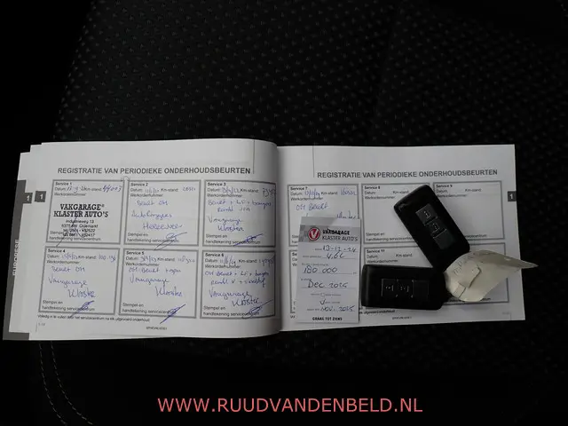 Mitsubishi Outlander 2.4 PHEV Pure 2020 Hybride Benzine 16