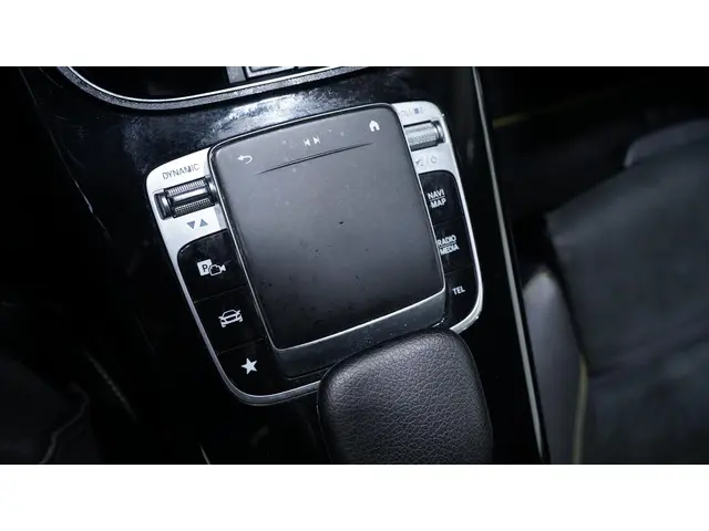 Mercedes-Benz A-Klasse 250 Premium Plus 2019 Benzine 21