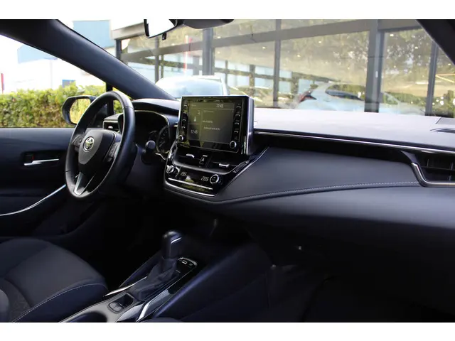 Toyota Corolla 1.8 Hybrid Active 2021 Hybride Benzine 6