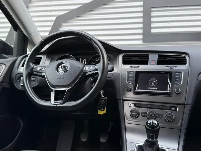 Volkswagen Golf 1.2 TSI Comfortline 2013 Benzine 23