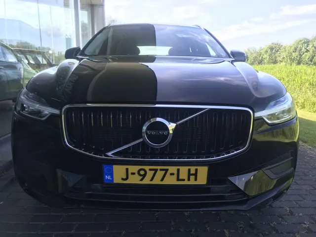 Volvo XC60 2.0 T5 Momentum Automaat 2018 Benzine 4