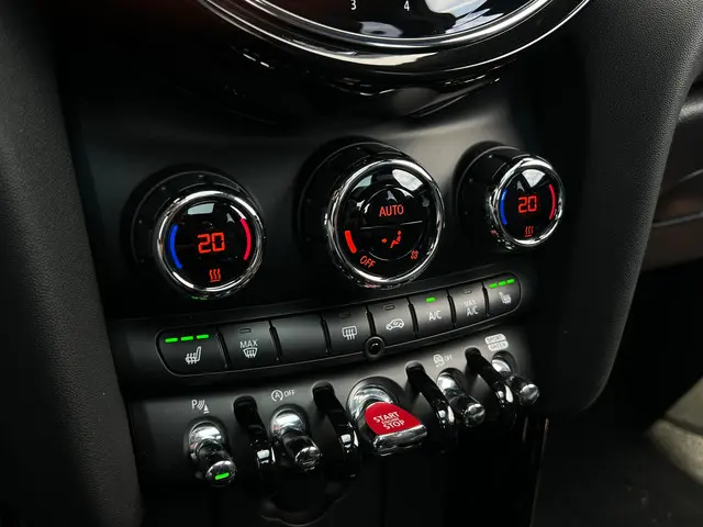 MINI Cooper Mini 1.5 John Cooper Works 2022 Benzine 19