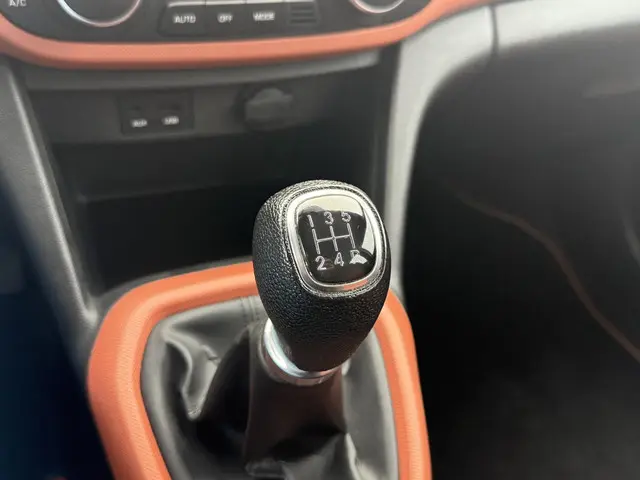 Hyundai i10 1.0i Go! 2014 Benzine 19