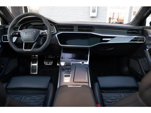 Audi RS6 Avant 4.0 TFSI quattro 2022 Benzine 21