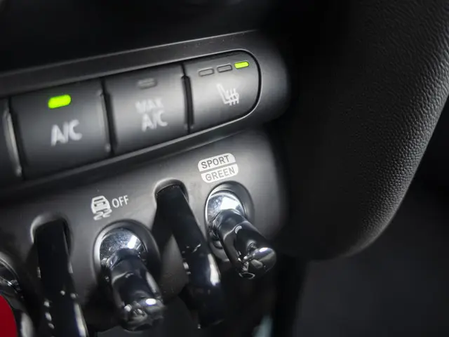 MINI Cooper Cabrio John Works Aut. 2021 Benzine 14